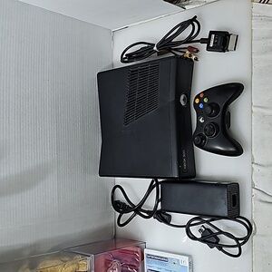 Xbox 360S Console Complete